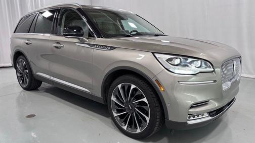 Jewel Sandstone Metallic Premium Colorant 2023 Lincoln Aviator Reserve AWD