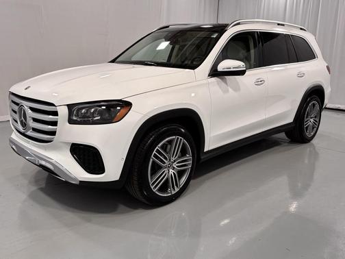 2026 Mercedes-Benz GLS 450 4MATIC