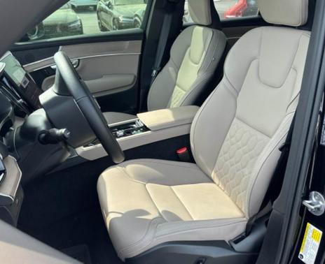 Onyx Black 2025 Volvo XC90 B5 Plus 7-Seater