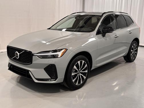 2025 Volvo XC60 B5 Core