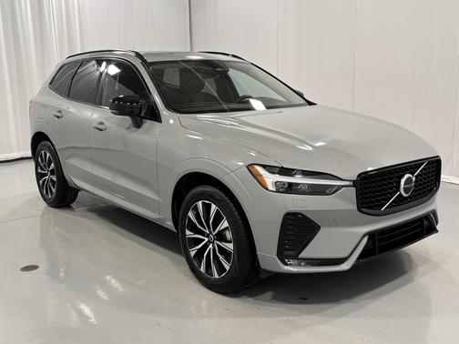 2025 Volvo XC60 B5 Core
