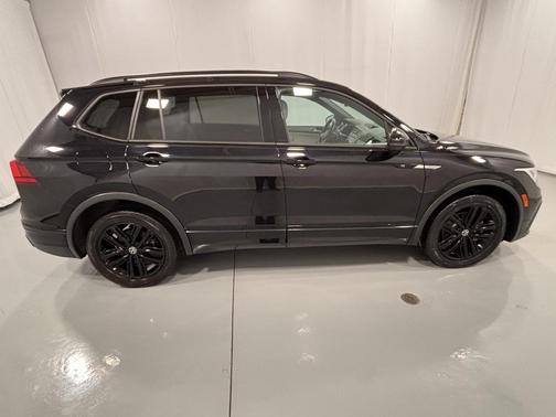 2022 Volkswagen Tiguan 2.0T SE R-Line Black 4MOTION