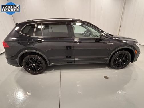 2022 Volkswagen Tiguan 2.0T SE R-Line Black 4MOTION