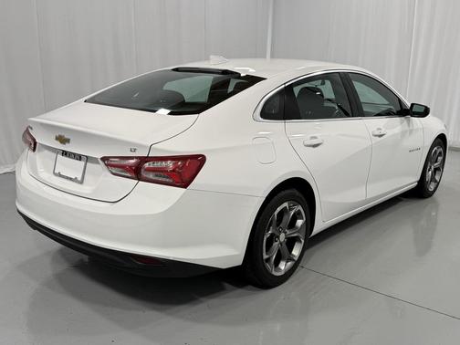 2021 Chevrolet Malibu FWD LT
