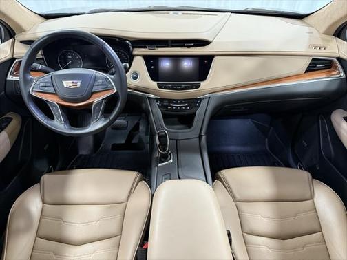 2019 Cadillac XT5 Platinum