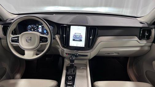 Denim Blue Metallic 2020 Volvo XC60 T5 Inscription