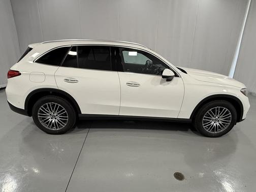 2026 Mercedes-Benz GLC 300 4MATIC