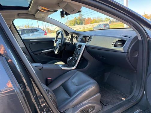 2015 Volvo S60 T5 Premier