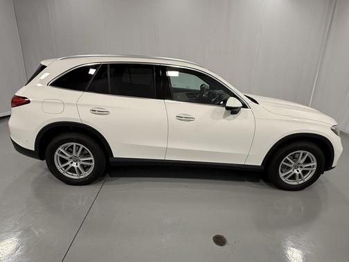 2025 Mercedes-Benz GLC 300 4MATIC