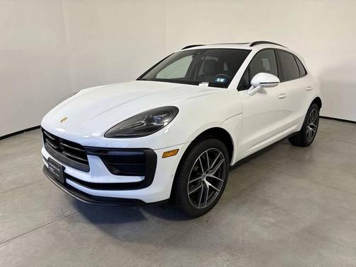 2025 Porsche Macan 