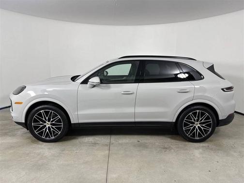 2025 Porsche Cayenne 