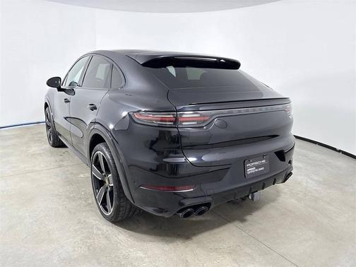 2022 Porsche Cayenne 