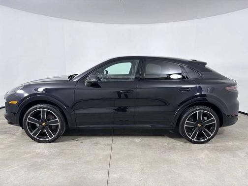 2022 Porsche Cayenne 
