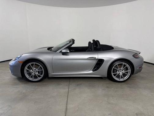 GT-Silver Metallic 2018 Porsche 718 Boxster