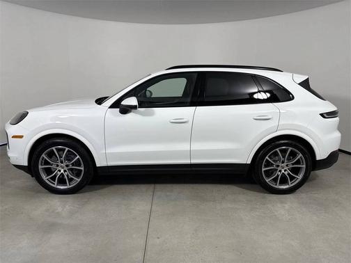 2025 Porsche Cayenne 