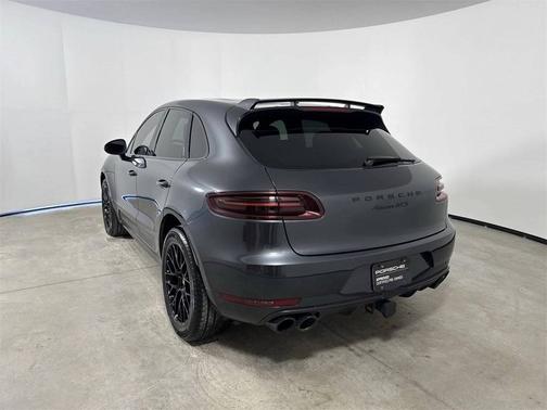 2017 Porsche Macan 