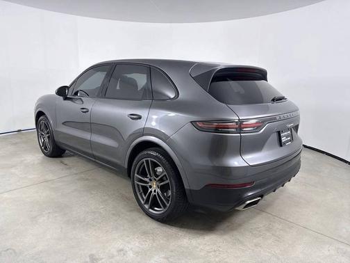 Quartzite Grey Metallic 2020 Porsche Cayenne