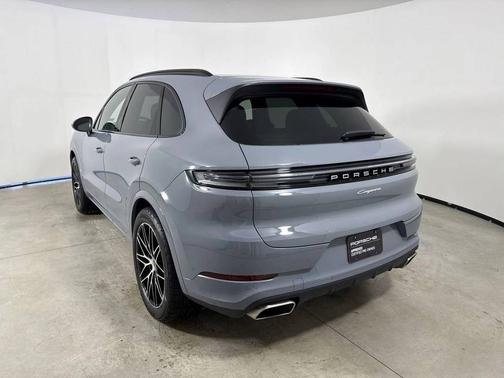 2025 Porsche Cayenne 