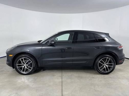 Volcano Grey Metallic 2025 Porsche Macan