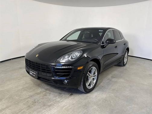 2016 Porsche Macan 