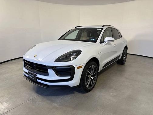 2025 Porsche Macan 