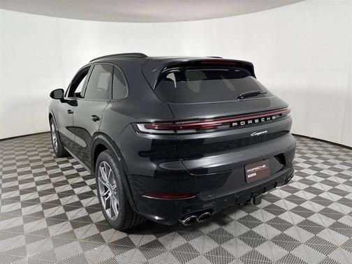 2025 Porsche Cayenne 
