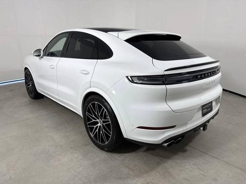 2025 Porsche Cayenne 