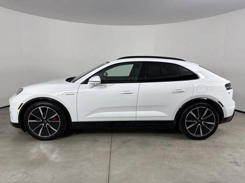 White 2025 Porsche Macan