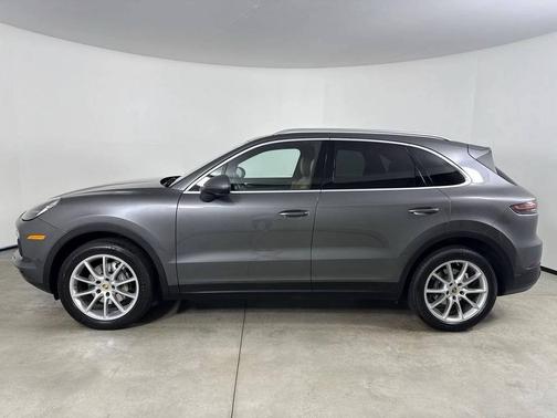 Quartzite Grey Metallic 2019 Porsche Cayenne