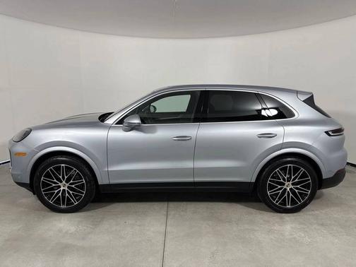 2025 Porsche Cayenne 