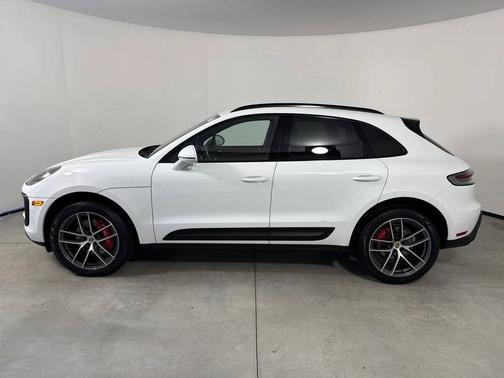 2023 Porsche Macan 