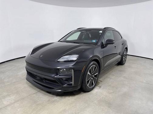 2025 Porsche Macan 