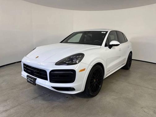Carrara White Metallic 2021 Porsche Cayenne