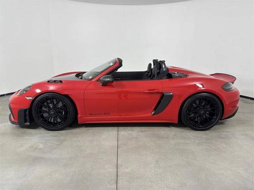 2024 Porsche 718 Spyder 