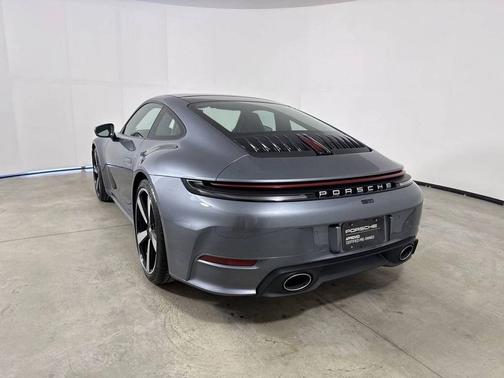 2025 Porsche 911 
