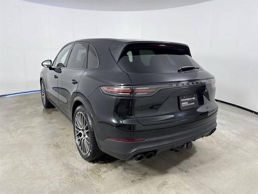 2023 Porsche Cayenne 