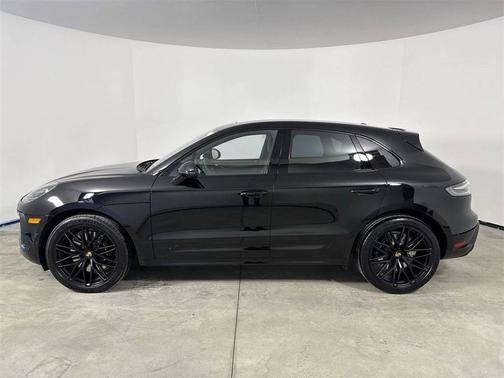 2022 Porsche Macan 