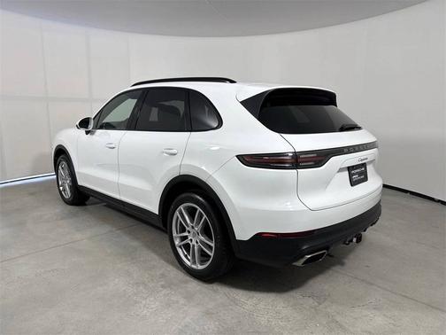 2022 Porsche Cayenne 