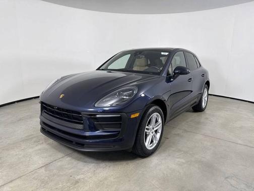Night Blue Metallic 2022 Porsche Macan