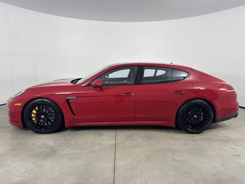 Carmine Red 2014 Porsche Panamera
