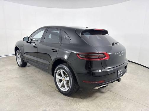 Black 2018 Porsche Macan