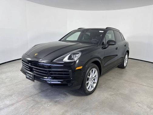 Chromitblack Metallic 2023 Porsche Cayenne