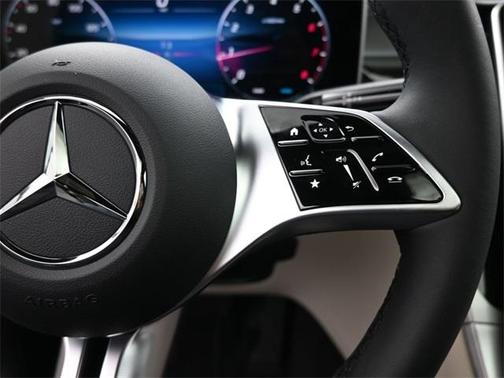 2026 Mercedes-Benz GLC 300 Base