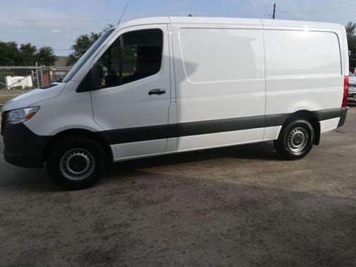 2025 Mercedes-Benz Sprinter 2500 Standard Roof