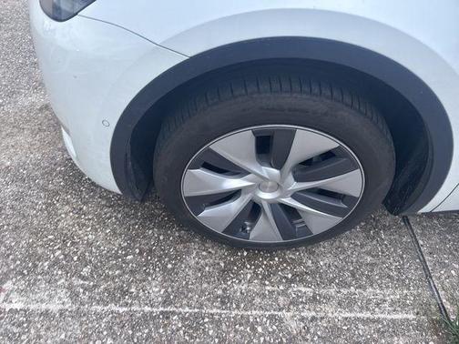 White 2021 Tesla Model Y Standard Range