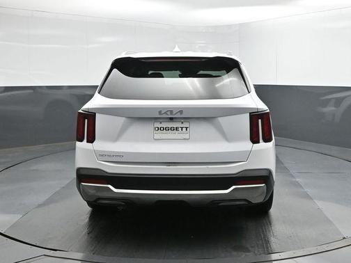 Glacial White Pearl 2024 Kia Sorento S
