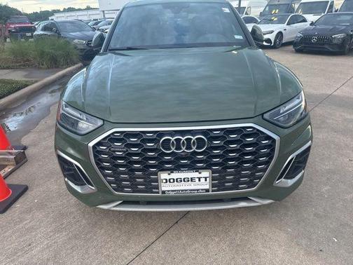 District Green Metallic 2021 Audi Q5 40 Premium Plus