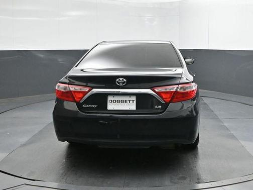 Midnight Black Metallic 2017 Toyota Camry LE