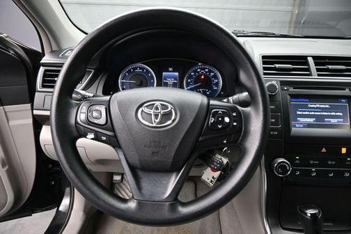 Midnight Black Metallic 2017 Toyota Camry LE