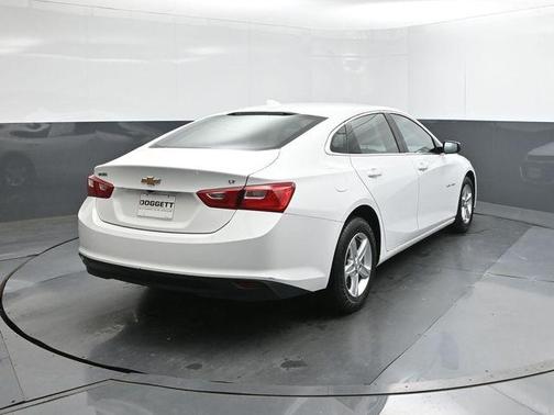 Summit White 2023 Chevrolet Malibu LT